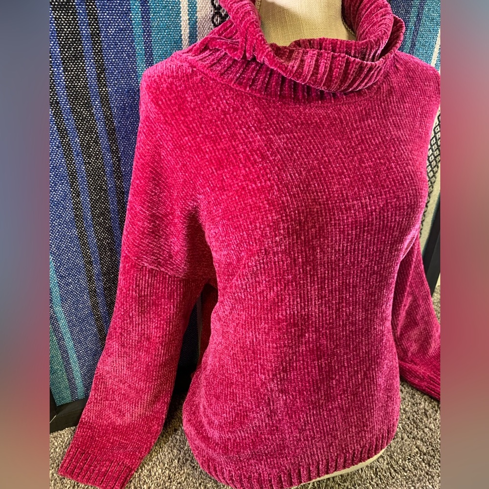 💛 (5/$25) Pink Sweater